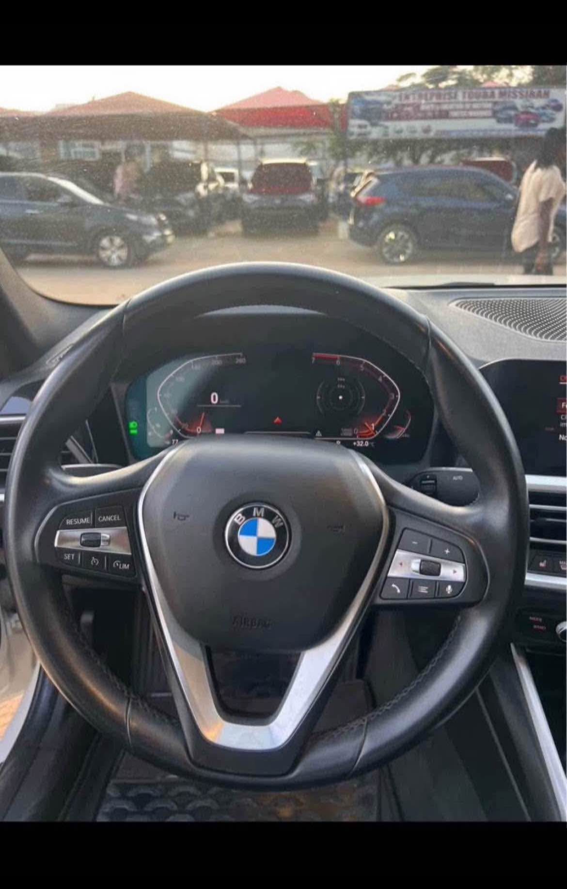 BMW 330i 2020