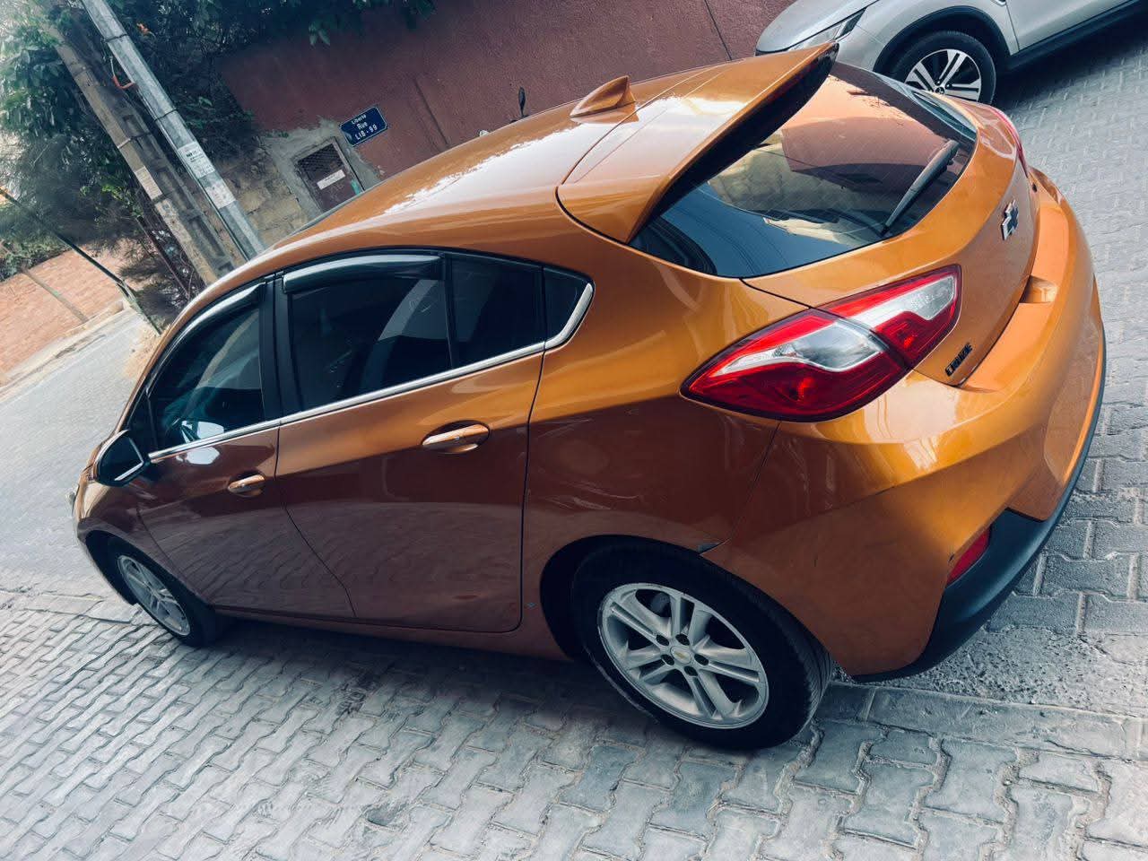 Chevrolet cruze HBACK 