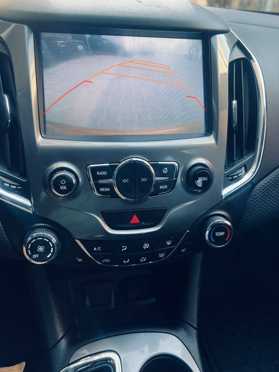 Chevrolet cruze HBACK 